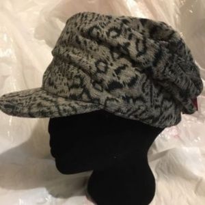 Ladies UBI Cap Gray & Black Lined